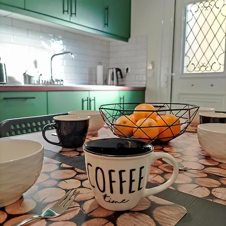 Angelique's Cozy Апартаменты *